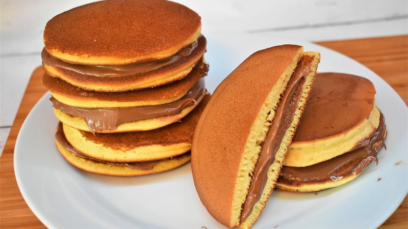 Japanese Dorayaki Pancakes - Kitchen Cookbook